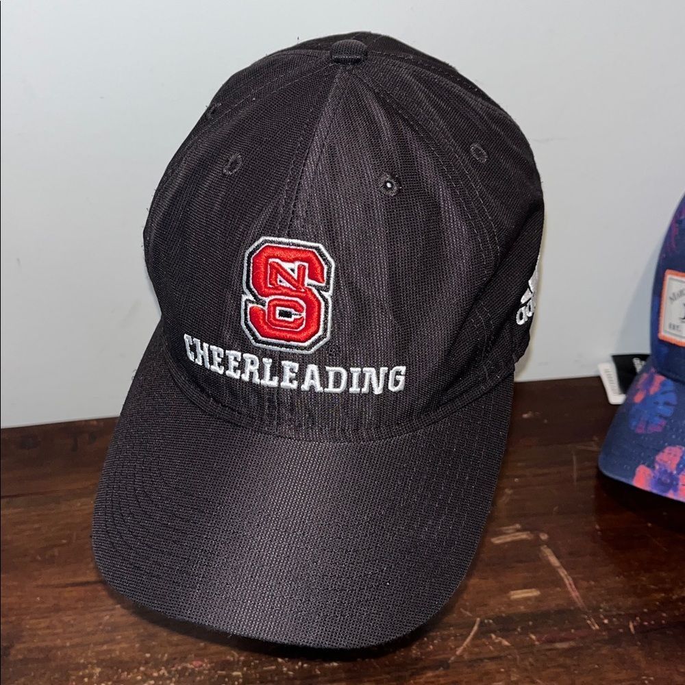 Black Red adidas NC North Carolina state Wolfpack team cheerleading hat cap